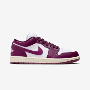 کفش نایکی مدل Nike Air Jordan 1 Low